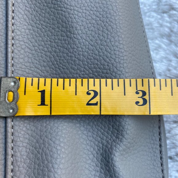 Kenneth Cole Reaction Gray Shoulder Bag - Picture 10 of 16